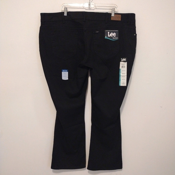 Lee - Mid Rise Bootcut Black Jeans Plus Size Petite - Picture 8 of 16